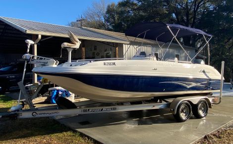 Used Deck Boats For Sale in Georgia by owner | 2008 21 foot Hurricane Center Console