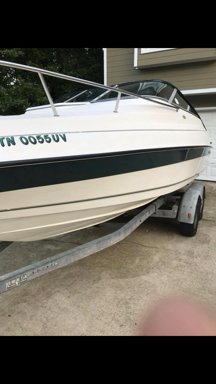 Regal Ski Boats For Sale by owner | 1997 22 foot Regal Valanti 