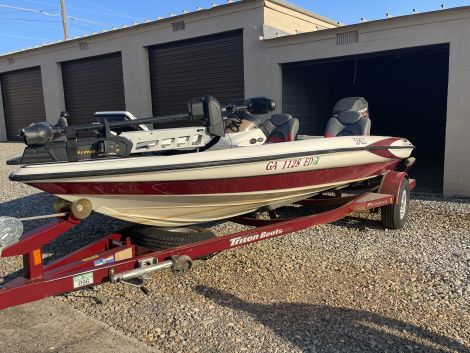 Triton  Fishing boats For Sale by owner | 2004 186 foot Triton  TR