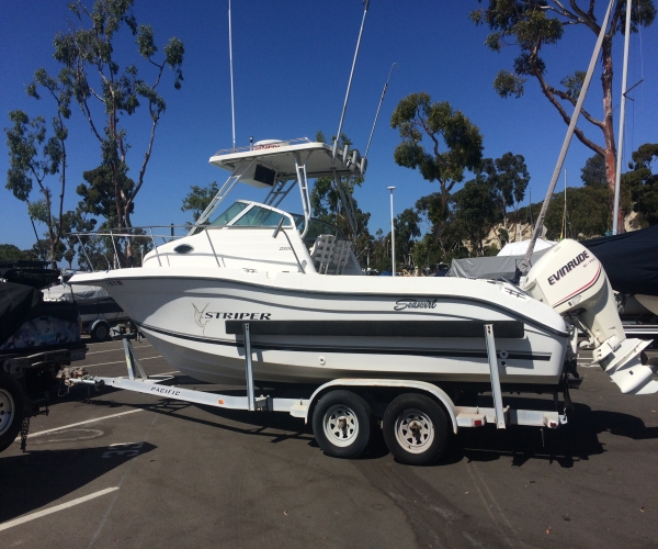 Sea Swirl Boats For Sale in California by owner | 2001 23 foot Sea Swirl Striper