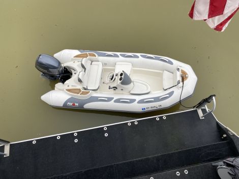 Boats For Sale in Bridgeport, IN by owner | 2018 AVON Seasport 400DL