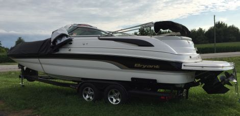 Used Boats For Sale in Louisville, Kentucky by owner | 2006 Bryant 233 / 255