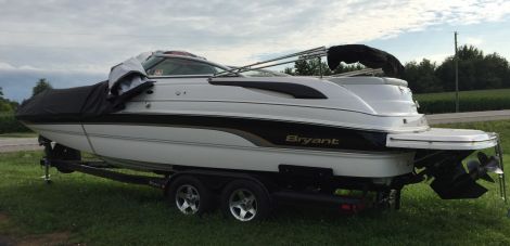 Boats For Sale in Kentucky by owner | 2006 Bryant 233 / 255