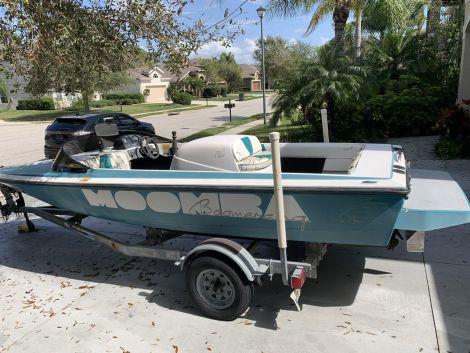 Boats For Sale in Tampa, Florida by owner | 1999 18 foot Moomba Boomerang 