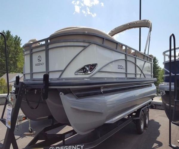 2017 SunTracker Regency DL3 Pontoon Boat for sale in Tulsa, OK - image 4 