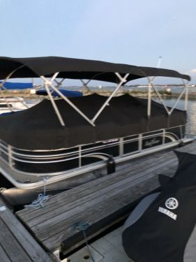 Pontoon Boats For Sale by owner | 2015 Sunchaser 8520 Lounger Runabout