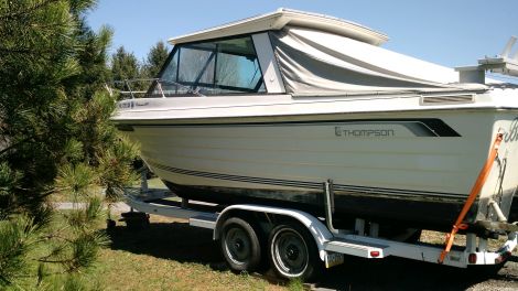 1995 Thompson 240 Fisherman Power boat for sale in New Castle, PA - image 3 