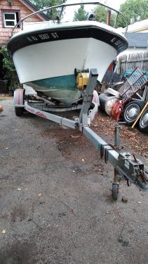 Ski Boats For Sale in New York by owner | 1979 19 foot Grady-White dolphin