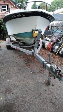 Grady-White Ski Boats For Sale in New York by owner | 1979 19 foot Grady-White dolphin