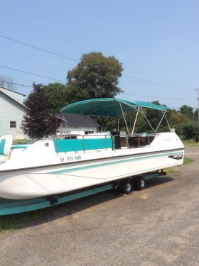 1991 26 foot Sport Craft Deck Deck Boat for sale in Newtonville, NY Used Sport Craft Boats For Sale in New York by owner | 1991 26 foot Sport Craft Deck