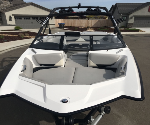 22 Boats For Sale by owner | 2010 Axis A-22