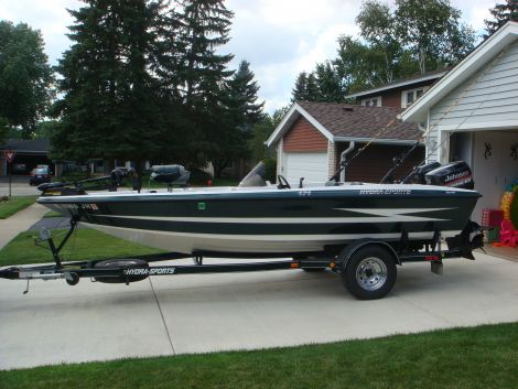 Used Fishing boats For Sale in Rockford, Illinois by owner | 1998 Hydra-Sports 171