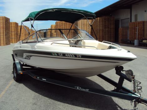 Reinell Power boats For Sale by owner | 1998 19 foot Reinell walk thru