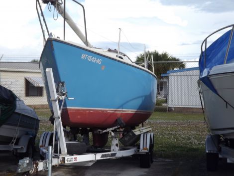 1982 25 foot US Bayliner Sloop Sailboat for sale in Barefoot Bay, FL - image 1 