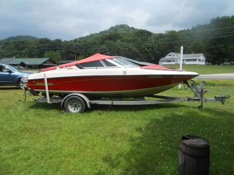 Used Boats For Sale in Vermont by owner | 1993 17 foot  Crown Line  ' Crown Line 
