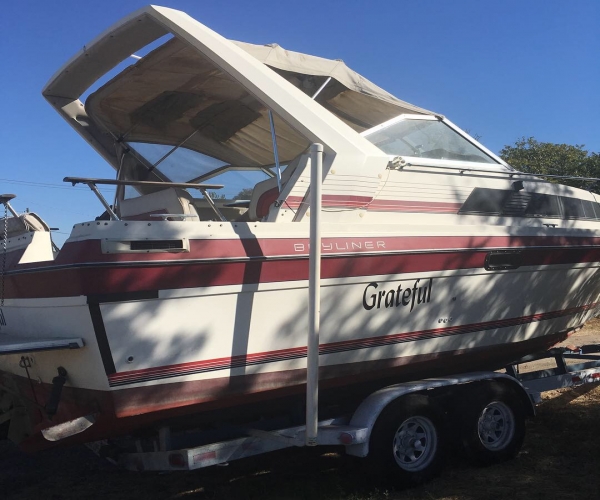 Bayliner Power boats For Sale in California by owner | 1986 25 foot Bayliner Ciera