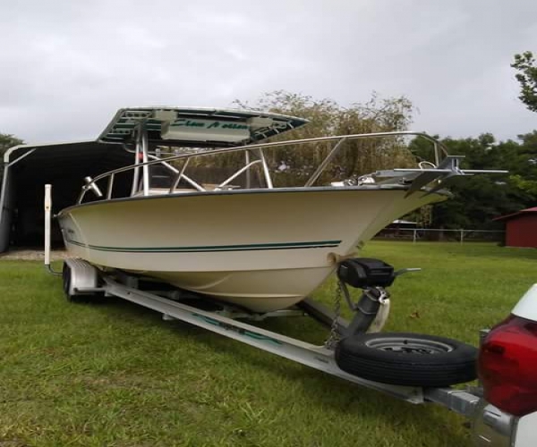 Used Fishing boats For Sale in Orlando, Florida by owner | 2003 24 foot Key largo Key Largo