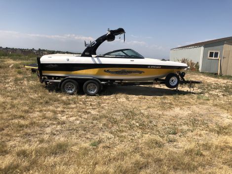 MALIBU Power boats For Sale by owner | 2006 21 foot MALIBU V ride