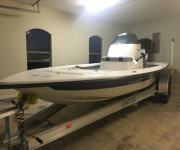 Used Ski Boats For Sale in McAllen, Texas by owner | 2013 22 foot Majek Extreme