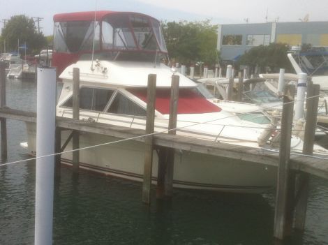 Boats For Sale by owner | 1988 Sea Ray Sea Ray 305 Sedan Bridge