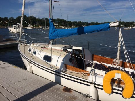 Used Bristol Boats For Sale by owner | 1971 22 foot Bristol Caravel