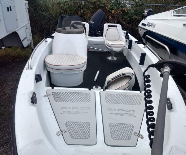 Power boats For Sale in Seattle, Washington by owner | 2000 1 foot Genmar Logic