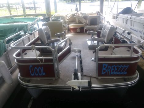 Pontoon Boats For Sale by owner | 2017 Lowe 162 Ultra