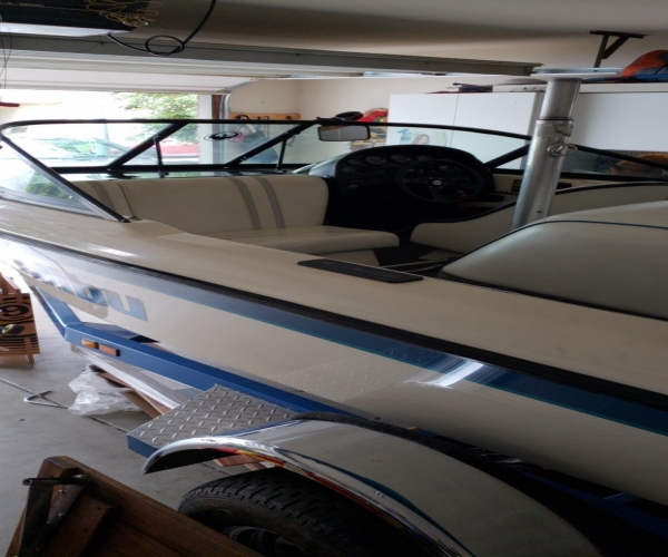 Used Power boats For Sale in Fresno, California by owner | 1998 MALIBU 1998