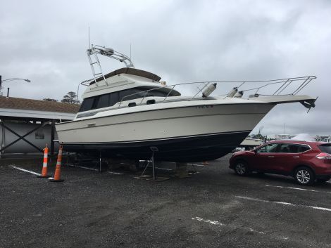 Boats For Sale in Mount Sinai, NY by owner | 1989 34 foot Silverton Convertible