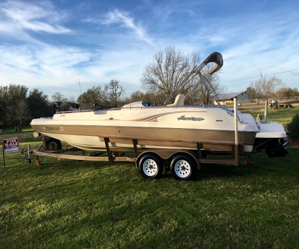 Power boats For Sale in Killeen, Texas by owner | 2006 Godfrey Hurricane FD232