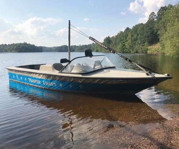 Mastercraft Ski Boats For Sale in Wisconsin by owner | 1979 19 foot Mastercraft Stars and Stripes 