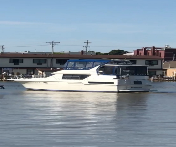 Used Boats For Sale in Ohio by owner | 1993 37 foot Carver Aft Cabin