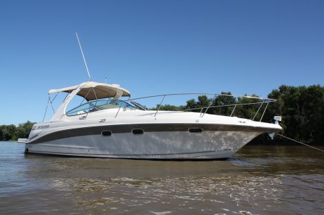 2003 Four Winns Vista 348  Power boat for sale in Saint Charles, MO - image 2 