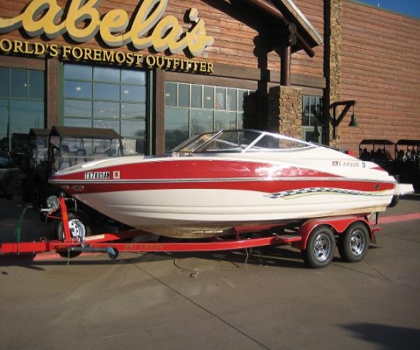 Larson Power boats For Sale by owner | 2007 Larson Senza 206