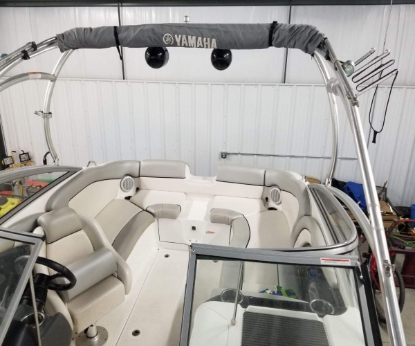 Yamaha Deck Boats For Sale by owner | 2011 Yamaha AR 240 HO