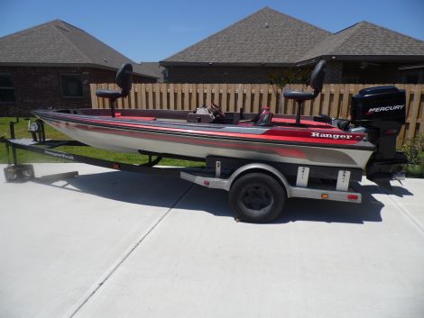 Used Fishing boats For Sale in Pensacola, Florida by owner | 1986 RANGER  RANGER 370 v