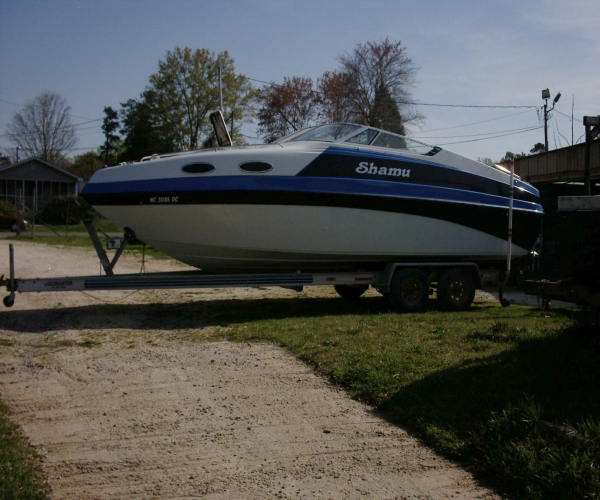 Used Genesis Boats For Sale by owner | 1995 Genesis 2502 Cabin Cruiser
