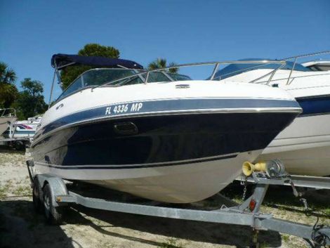 Used Four Winns Boats For Sale in Florida by owner | 2004 Four Winns 205 Sundowner