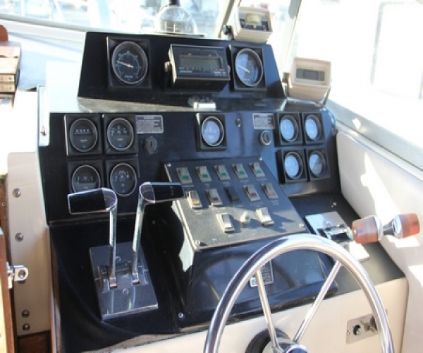 1985 Wellcraft 3100 Cruiser Other for sale in Bryan, KY - image 2 
