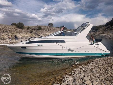 Other Power boats For Sale by owner | 1993 28 foot Other Bayliner