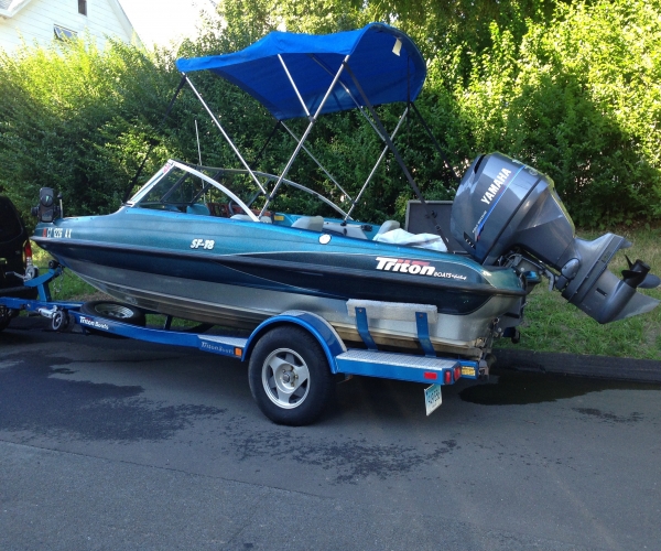 Power boats For Sale in Connecticut by owner | 2001 18 foot Triton  Triton 