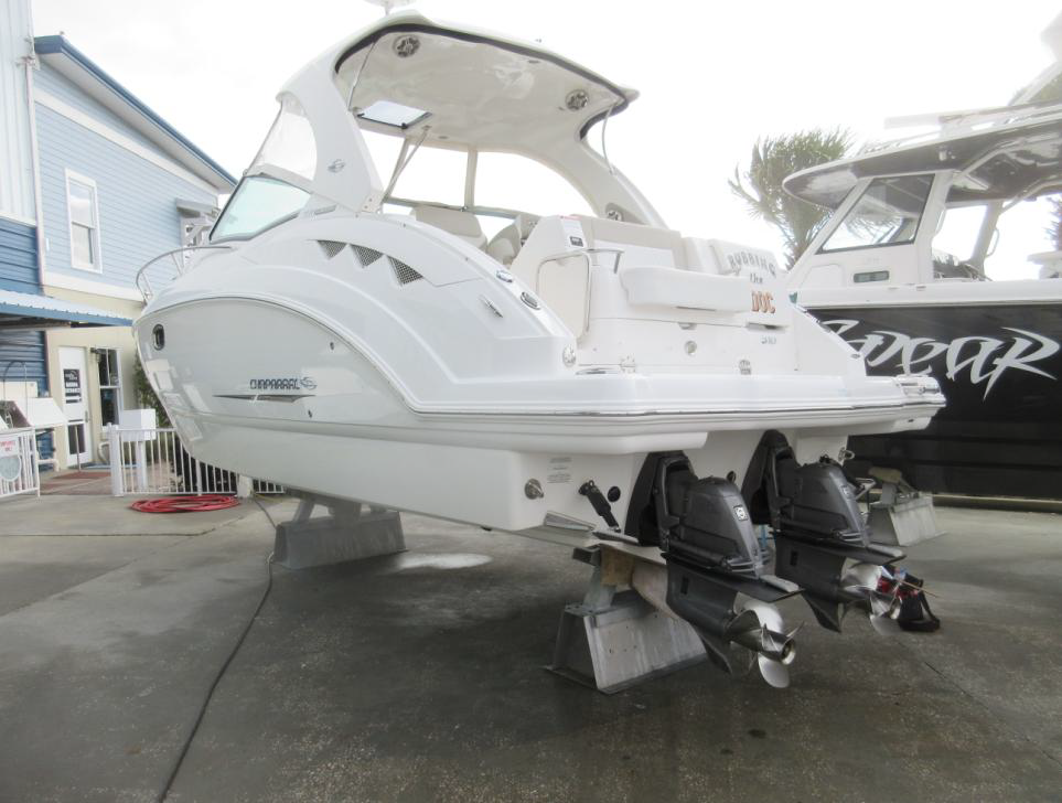 2013 31 foot Chaparral Signature Sedan Cruiser Power boat for sale in Eastport, MD - image 2 