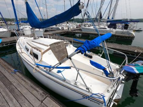 Used Catalina Sailboats For Sale in Georgia by owner | 1985 Catalina 25