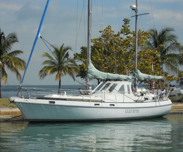 sailboats in panama for sale