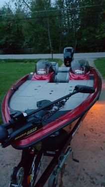 Used Power boats For Sale in Cincinnati, Ohio by owner | 2006 Triton  TR-186